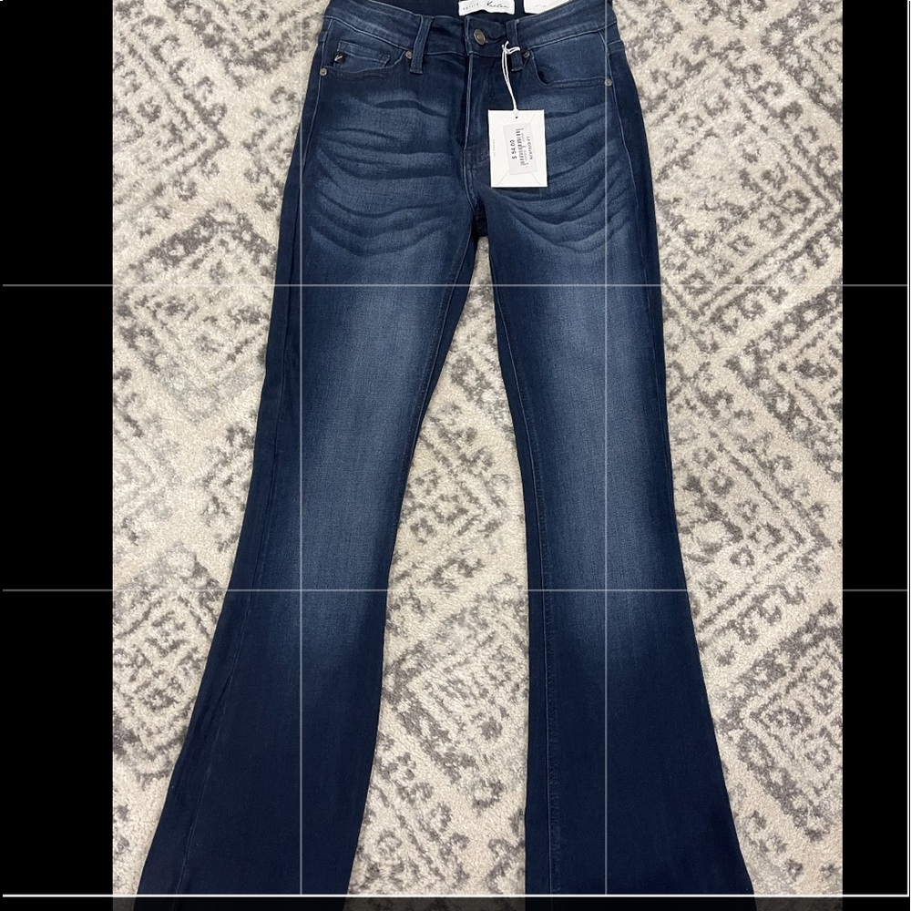 KanCan size 5/26 dark wash jeans